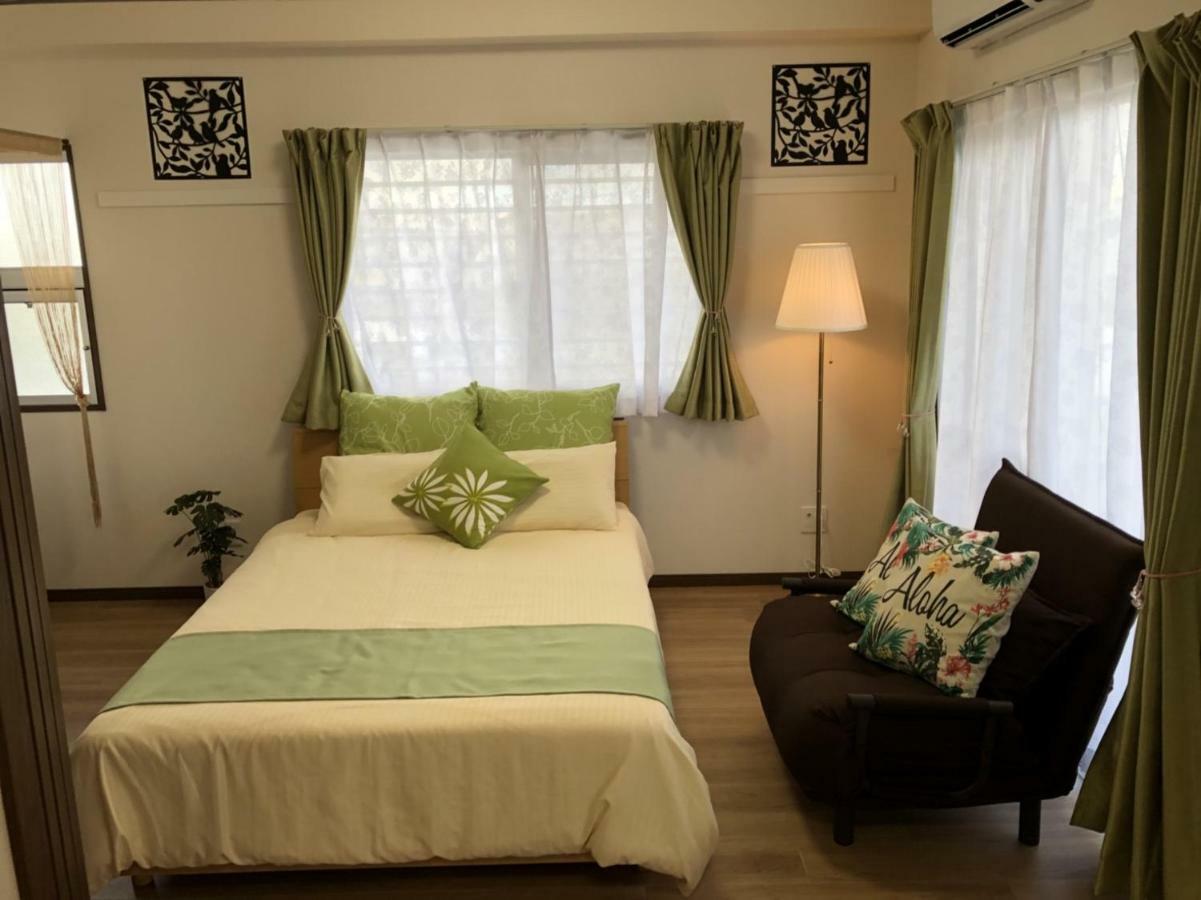 Apartment Terracerin Yn31 Tomigusuku